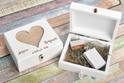 Custom Engraved Box in White Satin Finish with a Maple White Woodwash 32GB 3.0  USB Flash Drive