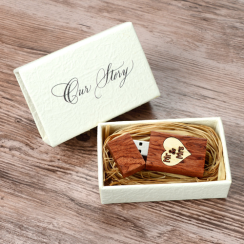 Olivewood Our Story Design - USB 2.0 with Mr & Mrs Inlay